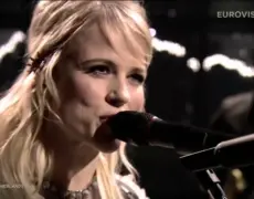 Descubre la magia de The Common Linnets: una banda que conquista corazones con su música