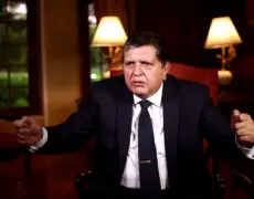 Descubre la impresionante Torre de Aduanas en tu próximo viaje a La Haya